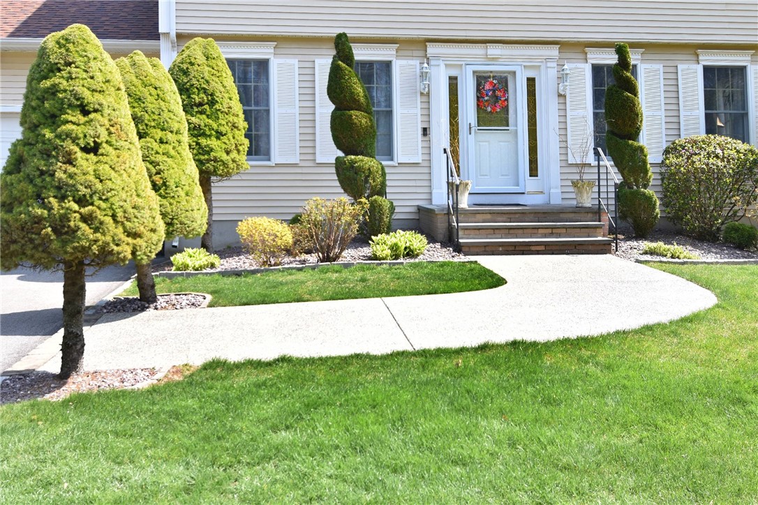 21 Deer View Road Johnston, RI 02919 - Photo 3 of 43