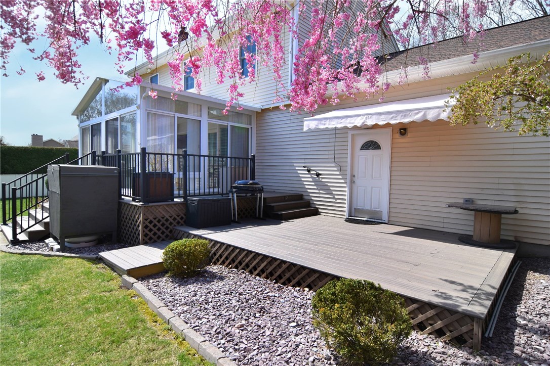 21 Deer View Road Johnston, RI 02919 - Photo 32 of 43
