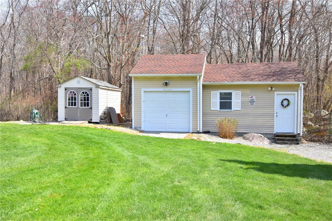 21 Deer View Road Johnston, RI 02919 - Photo 38 of 43