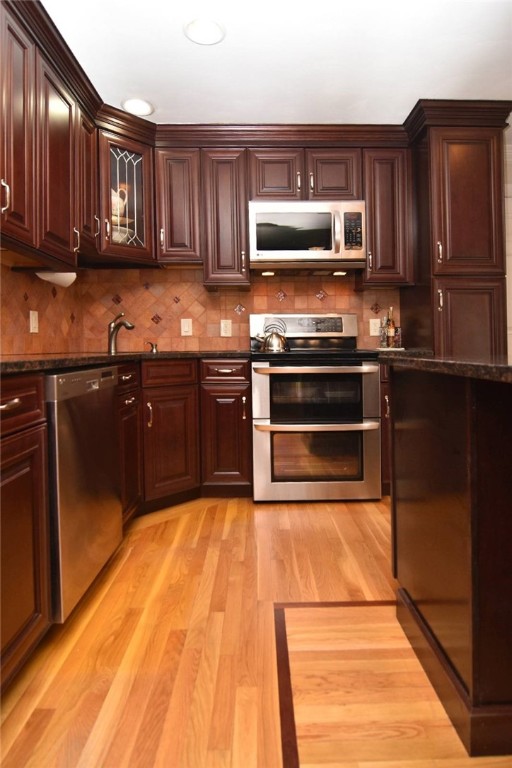 21 Deer View Road Johnston, RI 02919 - Photo 9 of 43