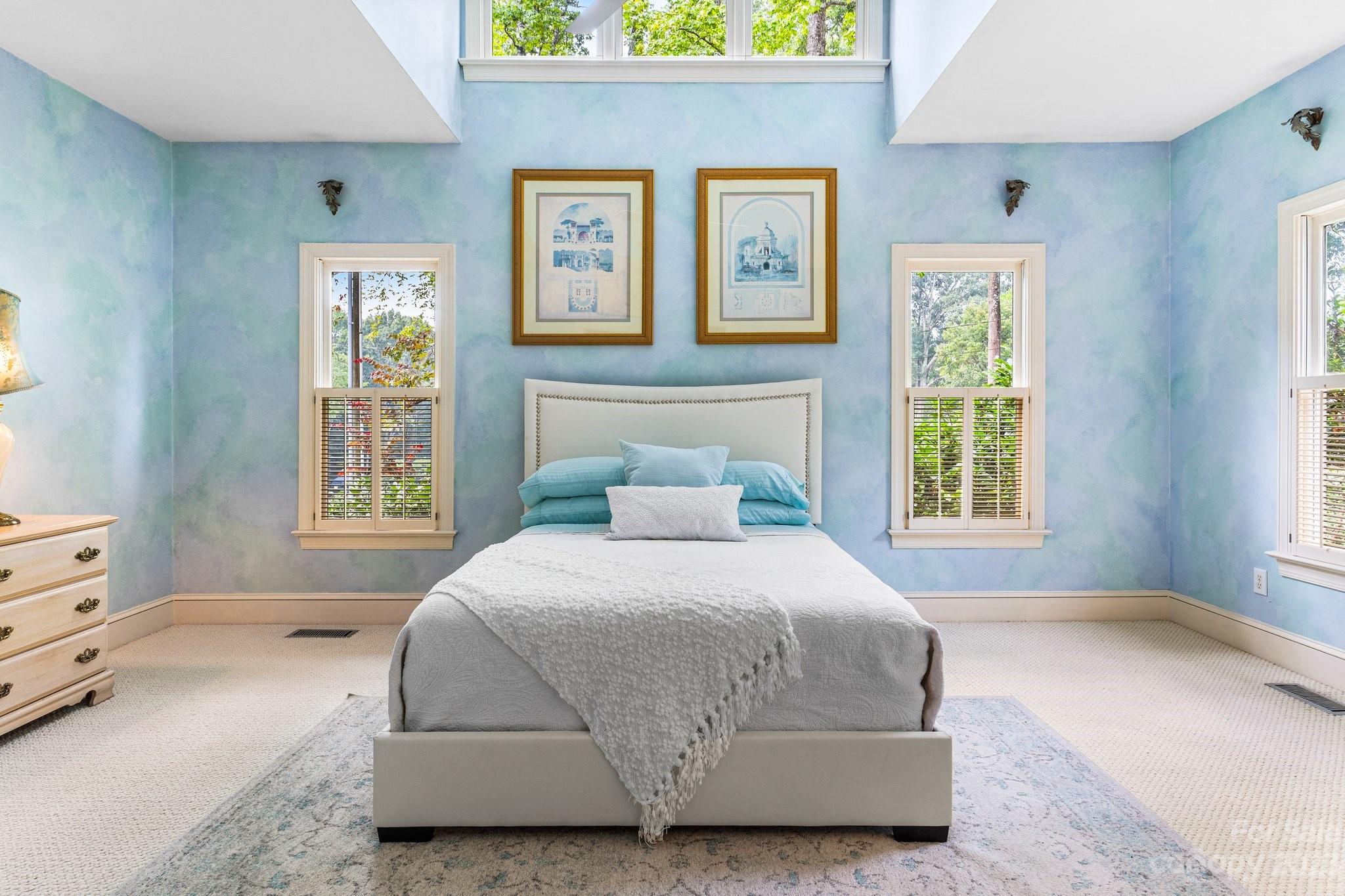 619 Lorimer Road Davidson, NC 28036 - Photo 16 of 46 Gallery Image 16