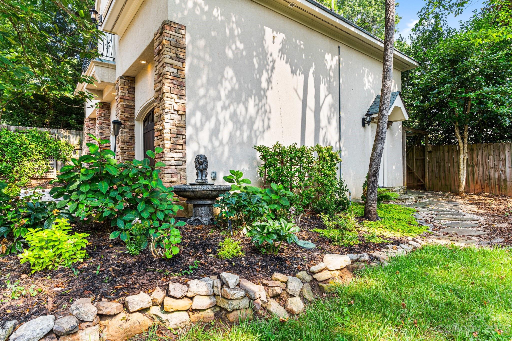 619 Lorimer Road Davidson, NC 28036 - Photo 35 of 46 Gallery Image 35