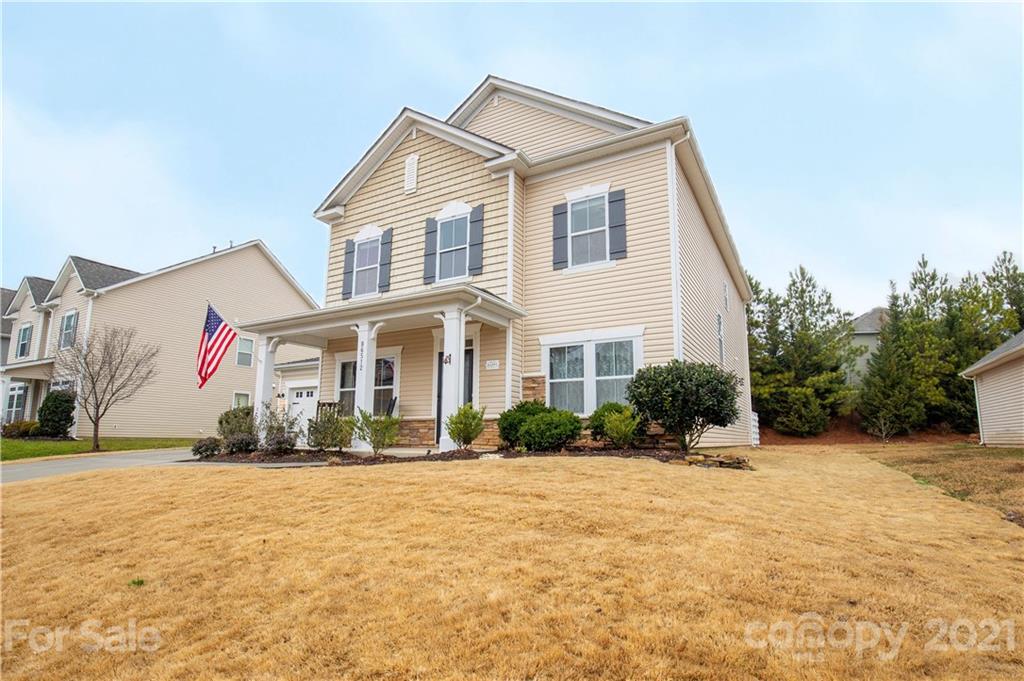 86512 Arrington Road Lancaster, SC 29720 - Photo 2 of 31 a front view of a house with a yard