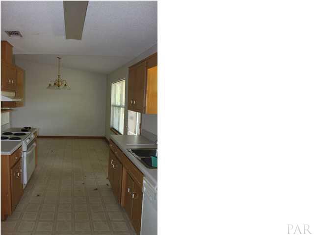 4091 Schifko Road Cantonment, FL 32533 - Photo 8 of 19 Kitchen