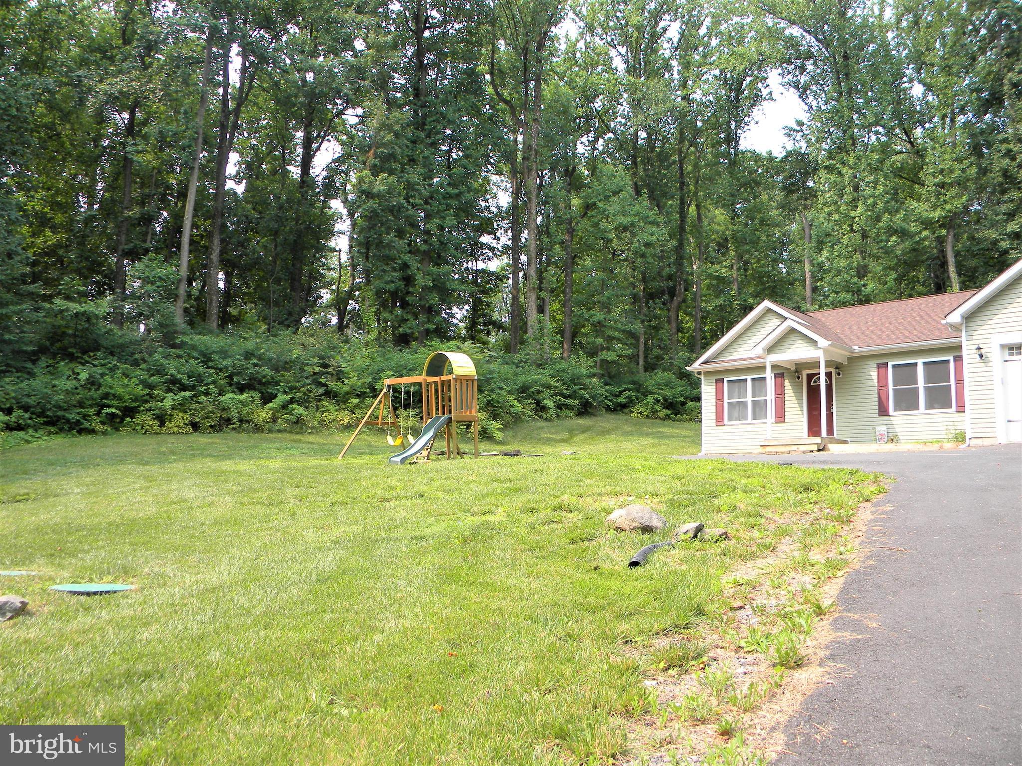 186 Highridge Road Front Royal, VA 22630 - Photo 4 of 59 Lots of front yard for play or garden