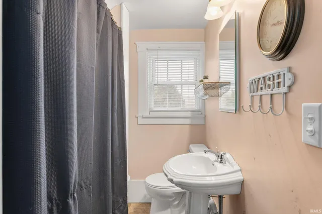 $199,900 | 1206 South 8th Street, Goshen, IN 46526