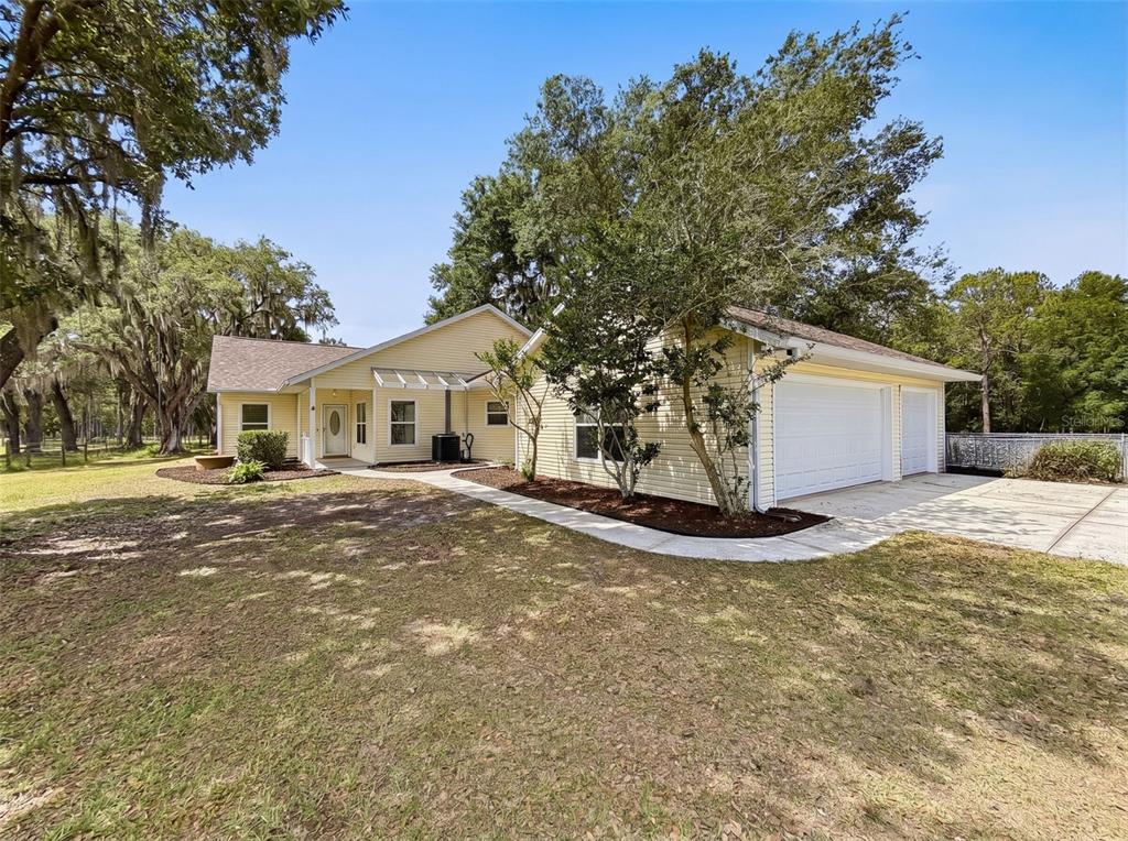3245 Rackley Road Brooksville, FL 34604 - Photo 1 of 57