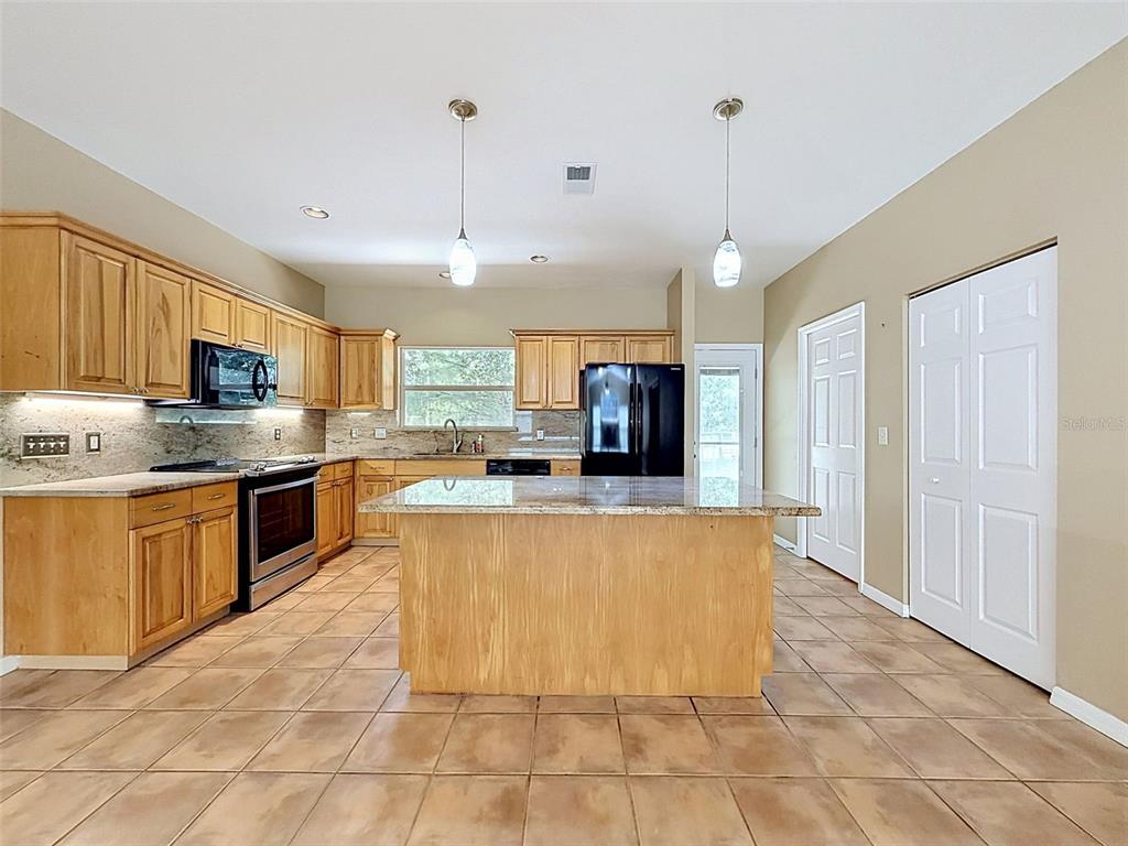 3245 Rackley Road Brooksville, FL 34604 - Photo 11 of 57