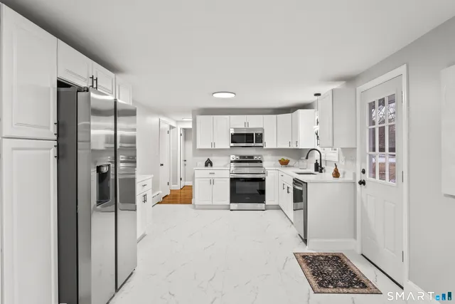 $369,000 | 3 Pleasant Street, East Windsor, CT 06088