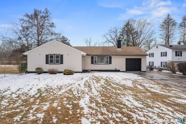 $369,000 | 3 Pleasant Street, East Windsor, CT 06088