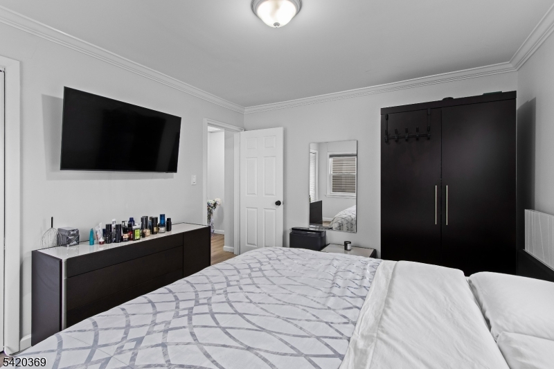 138 Merrill Road Clifton, NJ 07012 - Photo 16 of 35