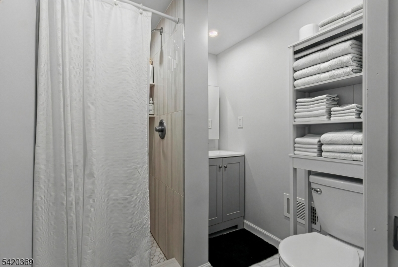 138 Merrill Road Clifton, NJ 07012 - Photo 24 of 35