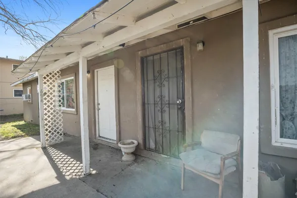 $399,900 | 694 Eleanor Avenue, Sacramento, CA 95815