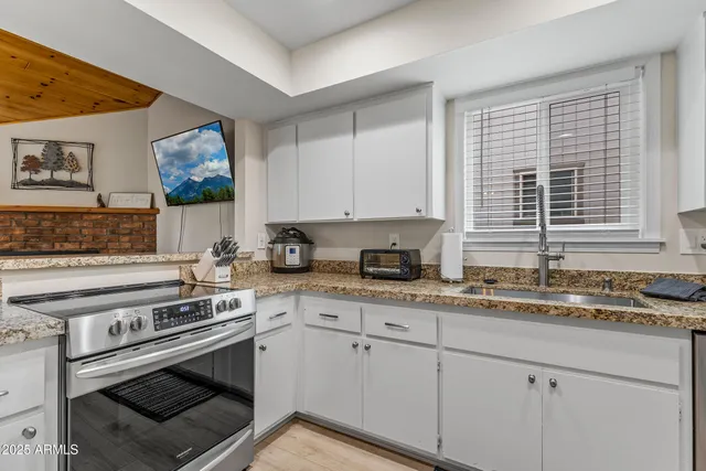 $659,999 | 1710 North Fairway Drive, Flagstaff, AZ 86004