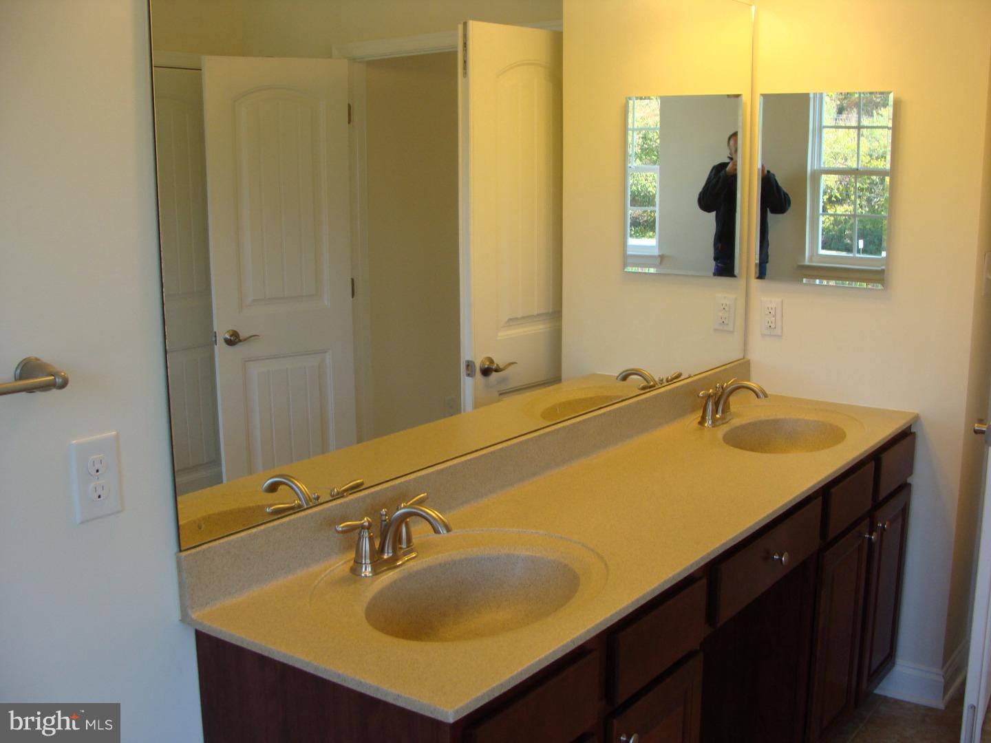 394 Staggerbush Road Williamstown, NJ 08094 - Photo 7 of 7 Gallery Image 7