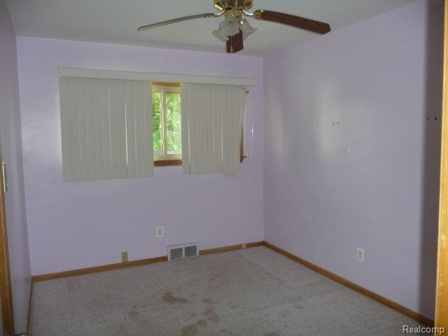 8544 Dale Center Line, MI 48015 - Photo 9 of 10 10.jpg