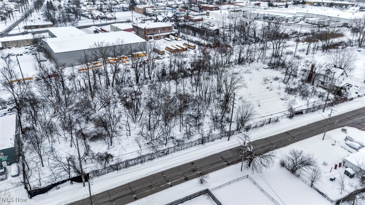 17001 South Miles Road Cleveland, OH 44128 - Photo 3 of 17 View of snowy aerial view