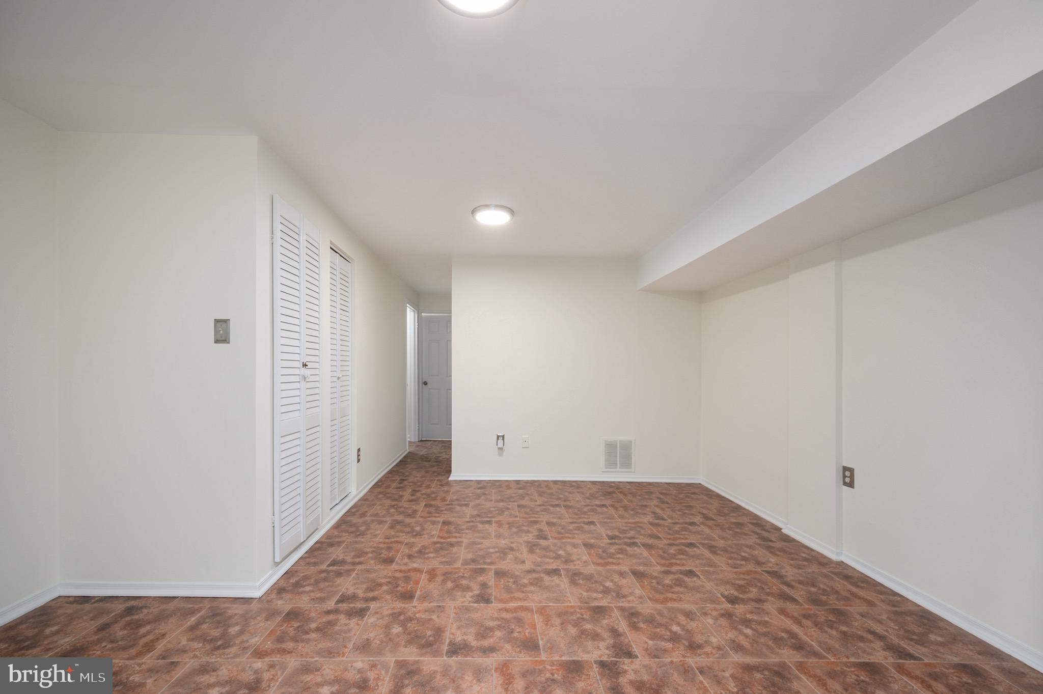 8514 Springfield Oaks Drive Springfield, VA 22153 - Photo 27 of 35 Gallery Image 27