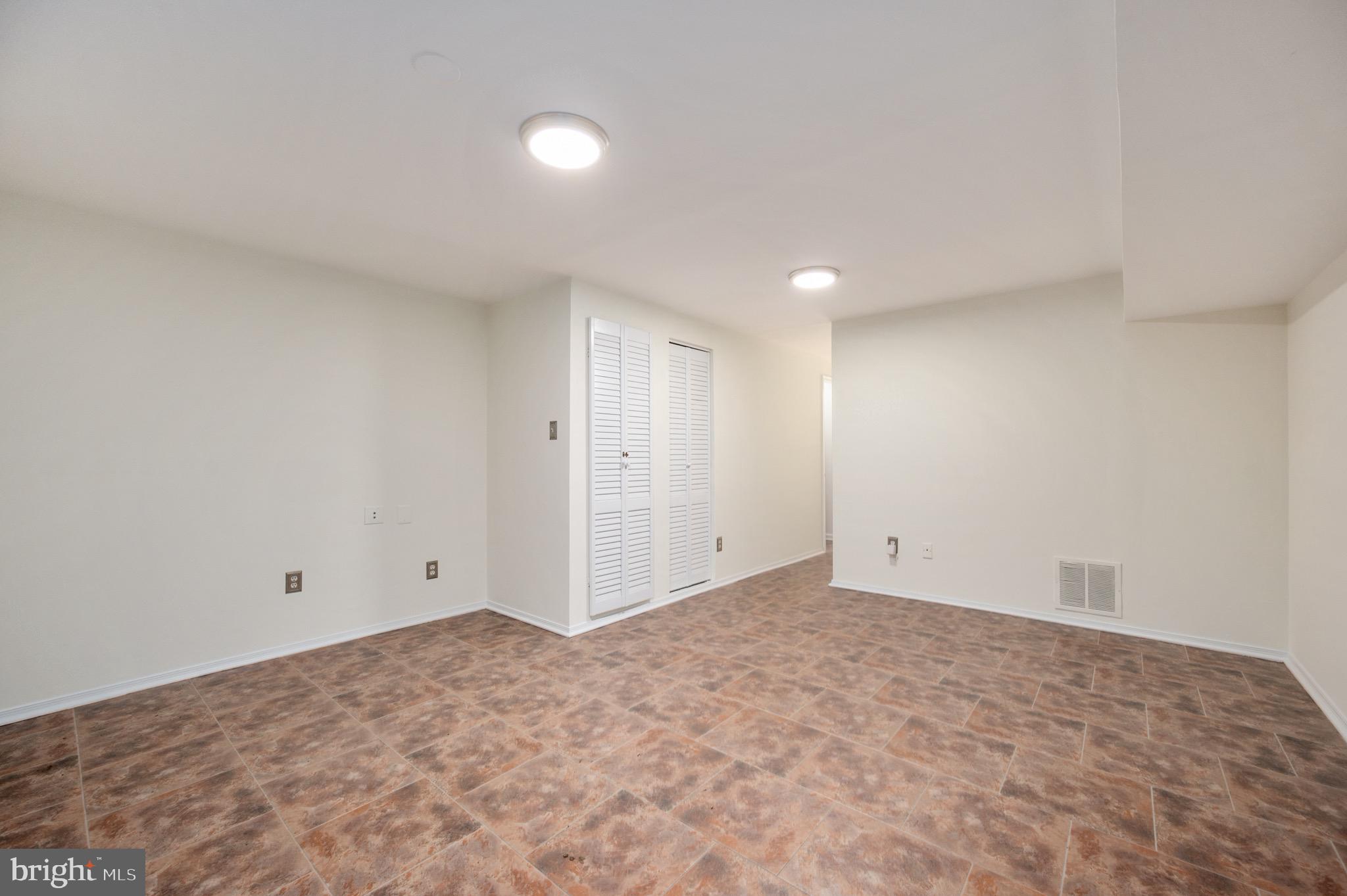 8514 Springfield Oaks Drive Springfield, VA 22153 - Photo 29 of 35 Gallery Image 29