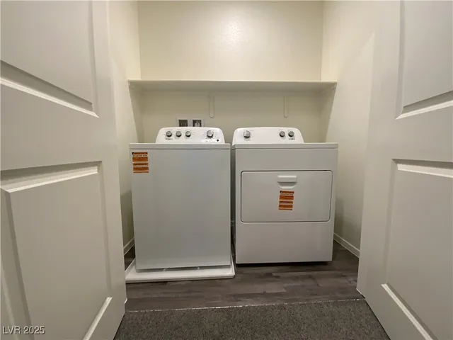 $1,800 | 4989 Chapin Mesa Avenue, Las Vegas, NV 89139