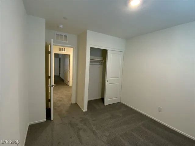 $1,800 | 4989 Chapin Mesa Avenue, Las Vegas, NV 89139