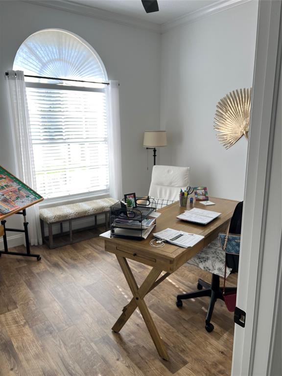 7352 Southeast Seagate Lane Stuart, FL 34997 - Photo 8 of 19 a workspace with furniture and a window