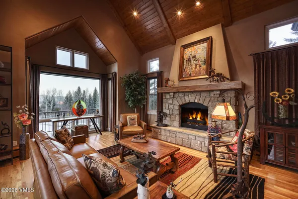 $2,675,000 | 341 Kensington Drive, Edwards, CO 81632