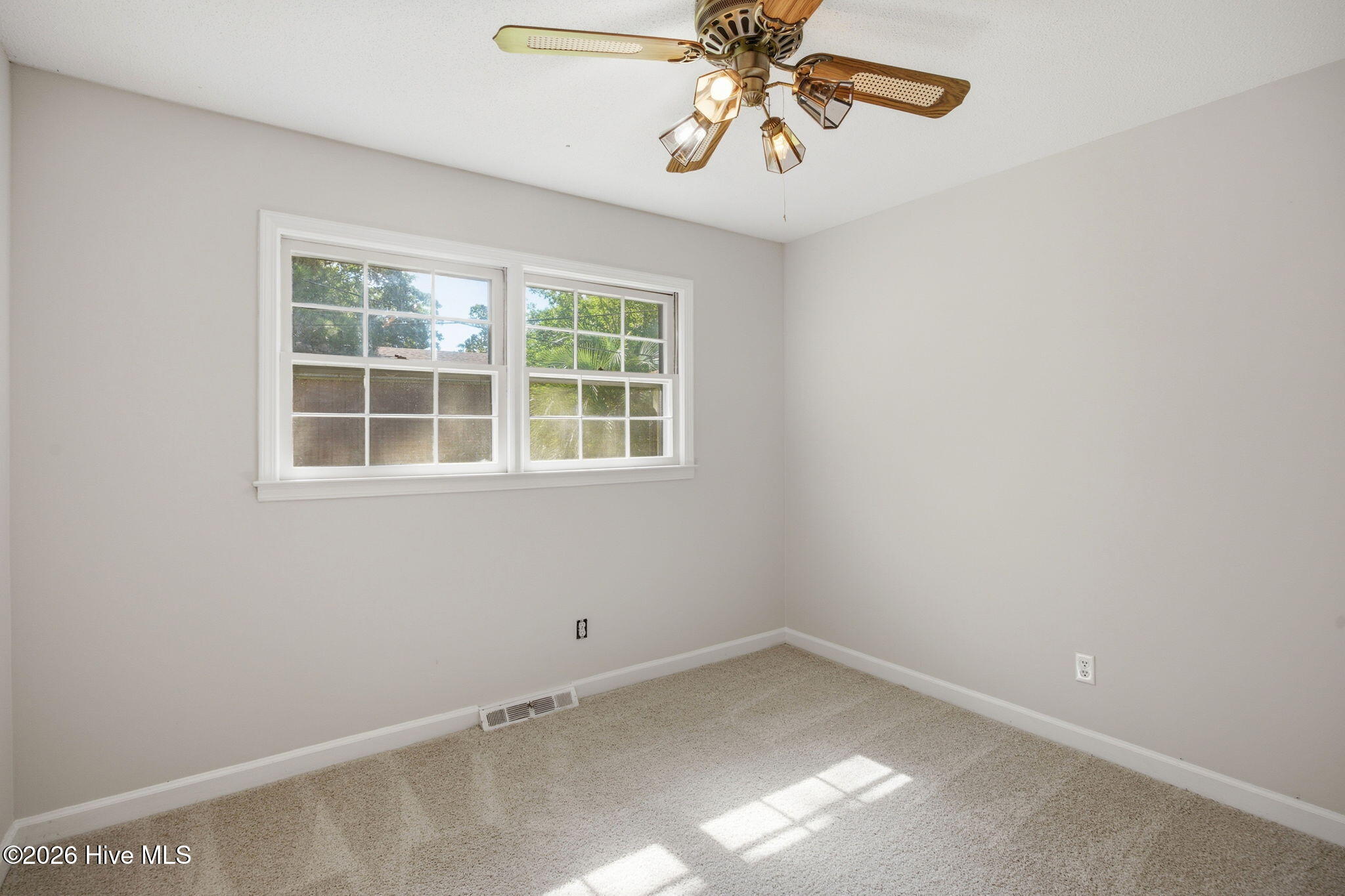 306 West Blackbeard Road Wilmington, NC 28409 - Photo 32 of 53