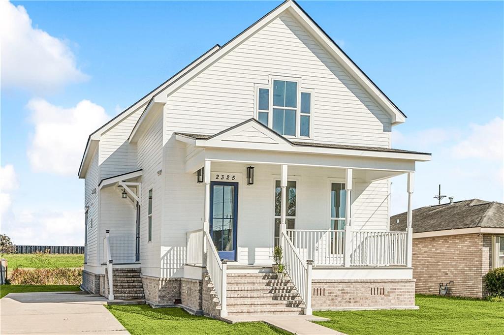 2325 Benjamin Street Arabi, LA 70032 - Photo 2 of 17