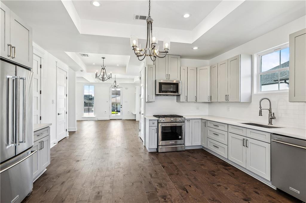 2325 Benjamin Street Arabi, LA 70032 - Photo 6 of 17