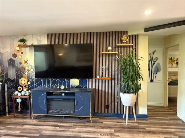 $399,000 | 730 North Eucalyptus Avenue, Unit 1, Inglewood, CA 90302