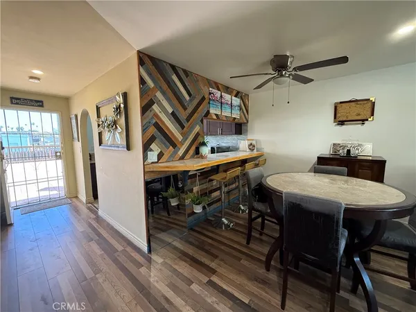 $399,000 | 730 North Eucalyptus Avenue, Unit 1, Inglewood, CA 90302