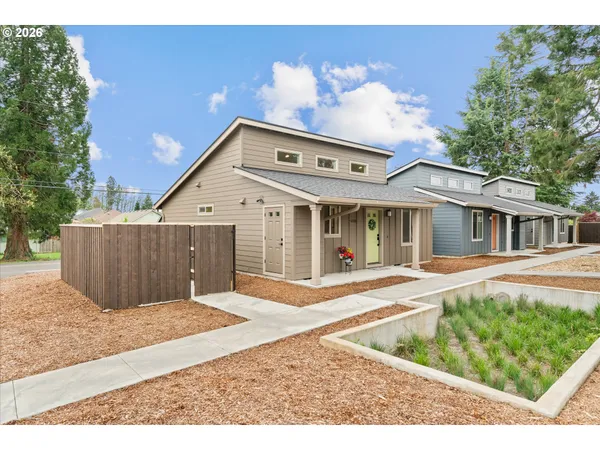 $359,900 | 12306 Meadowlawn Drive, Oregon City, OR 97045
