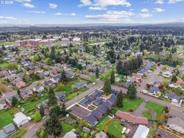 $359,900 | 12306 Meadowlawn Drive, Oregon City, OR 97045