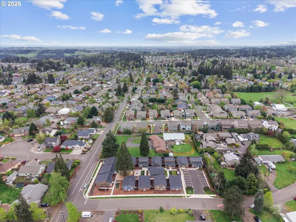 $359,900 | 12306 Meadowlawn Drive, Oregon City, OR 97045