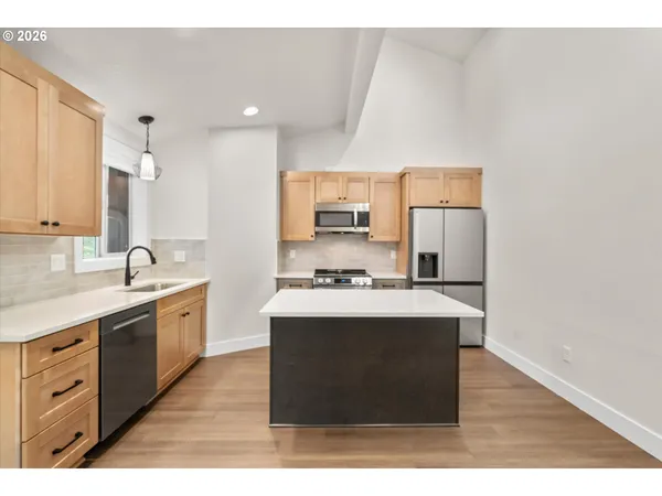 $359,900 | 12306 Meadowlawn Drive, Oregon City, OR 97045