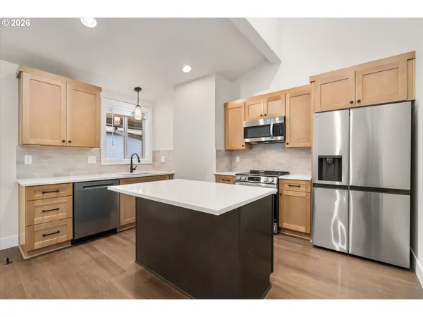 $359,900 | 12306 Meadowlawn Drive, Oregon City, OR 97045