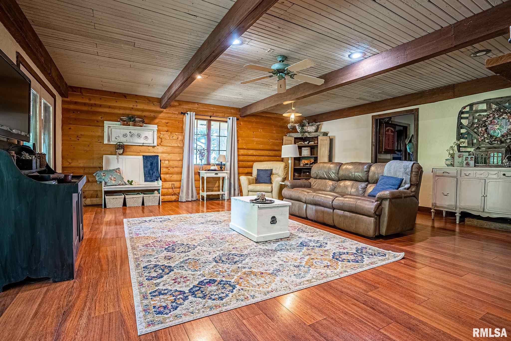 7762 Wilson Road Kinmundy, IL 62854 - Photo 8 of 50