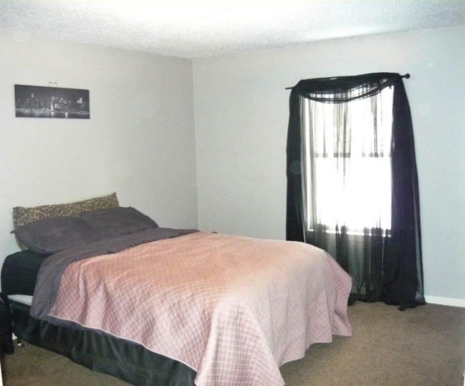 1907 Brooks Road South Muskegon, MI 49442 - Photo 7 of 12 P1000928