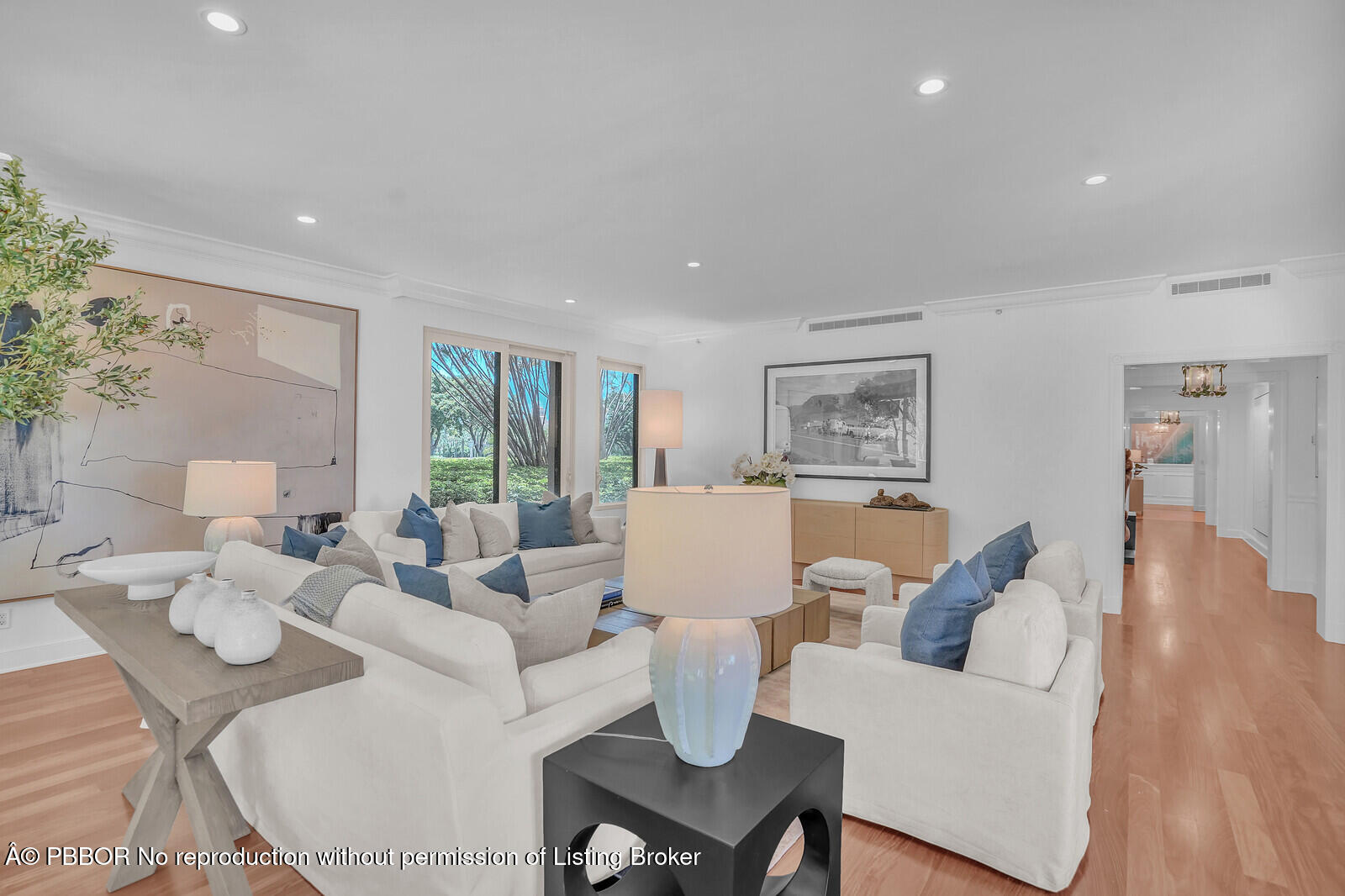 2 North Breakers Row, Unit ST2 Palm Beach, FL 33480 - Photo 5 of 30 a living room with furniture and wooden floor