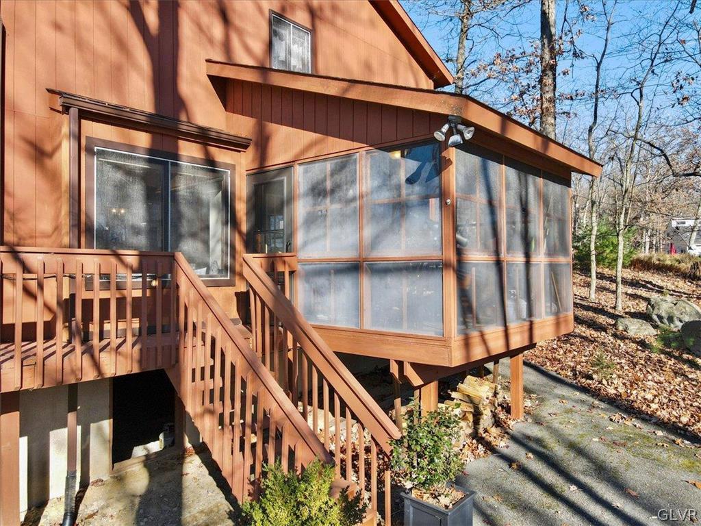 176 Stafford Drive Bushkill, PA 18324 - Photo 8 of 50 a view of stairs with a big yard