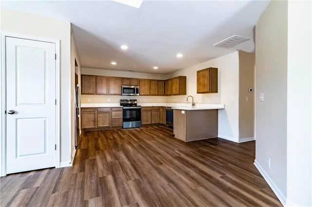 $399,900 | 1094 Pebblecreek Drive, Warrensburg, MO 64093