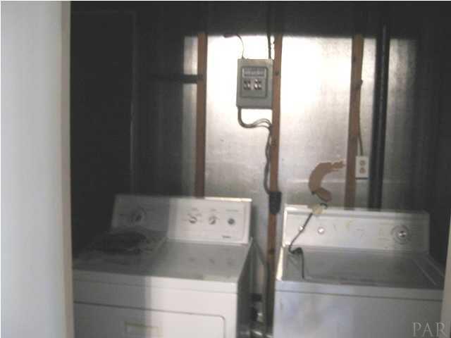 5631 Hibiscus Road Pensacola, FL 32504 - Photo 13 of 13 Gallery Image 13