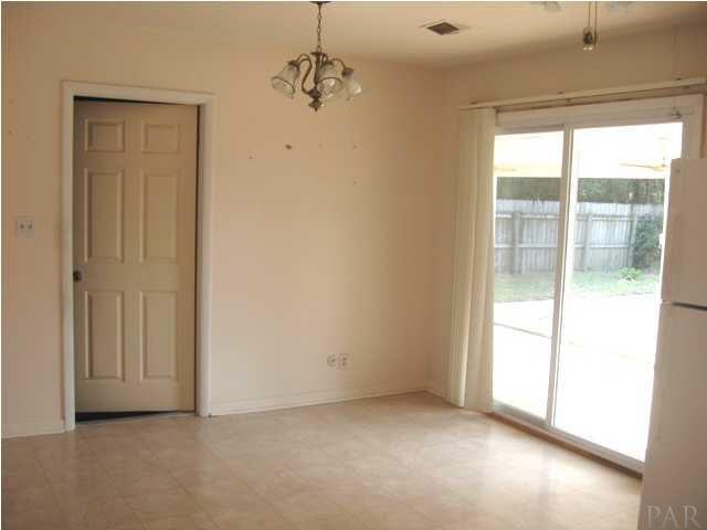 5631 Hibiscus Road Pensacola, FL 32504 - Photo 7 of 13 Gallery Image 7