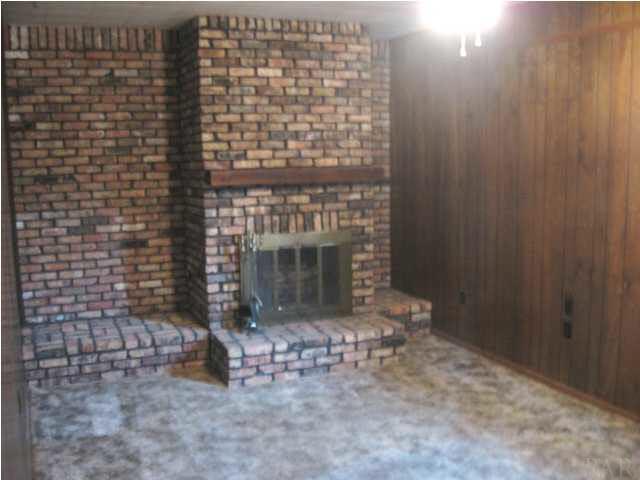 5631 Hibiscus Road Pensacola, FL 32504 - Photo 8 of 13 Gallery Image 8