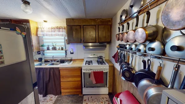 $139,500 | 28 Vaillancourt Drive, New Ipswich, NH 03071