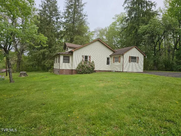 $129,000 | 736 Park Avenue Northeast, Norton, VA 24273