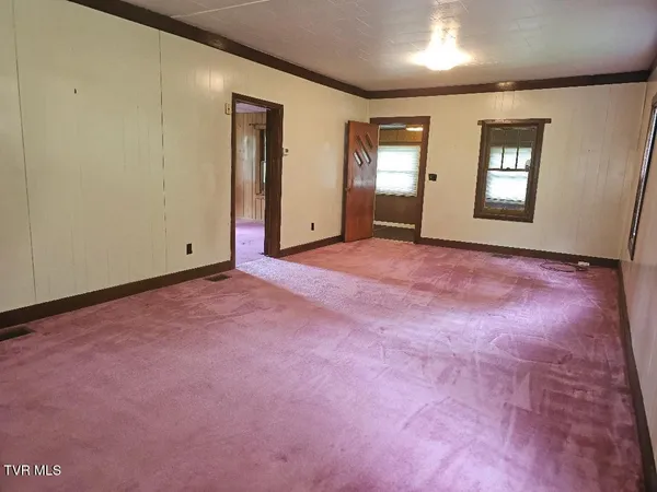 $129,000 | 736 Park Avenue Northeast, Norton, VA 24273