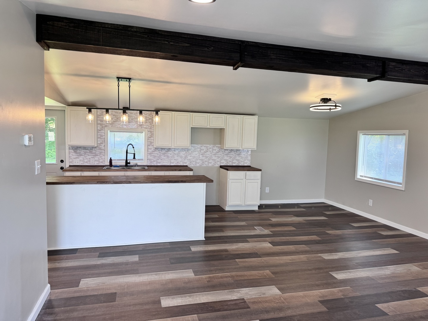 4372 Cartter Road Kell, IL 62853 - Photo 9 of 44