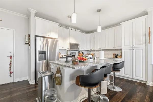 $324,990 | 2500 King Arthur Boulevard, Unit 306, Lewisville, TX 75056